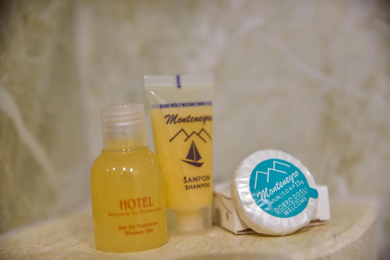 Heaven Lux Ulcinj Hotel Bagian luar foto