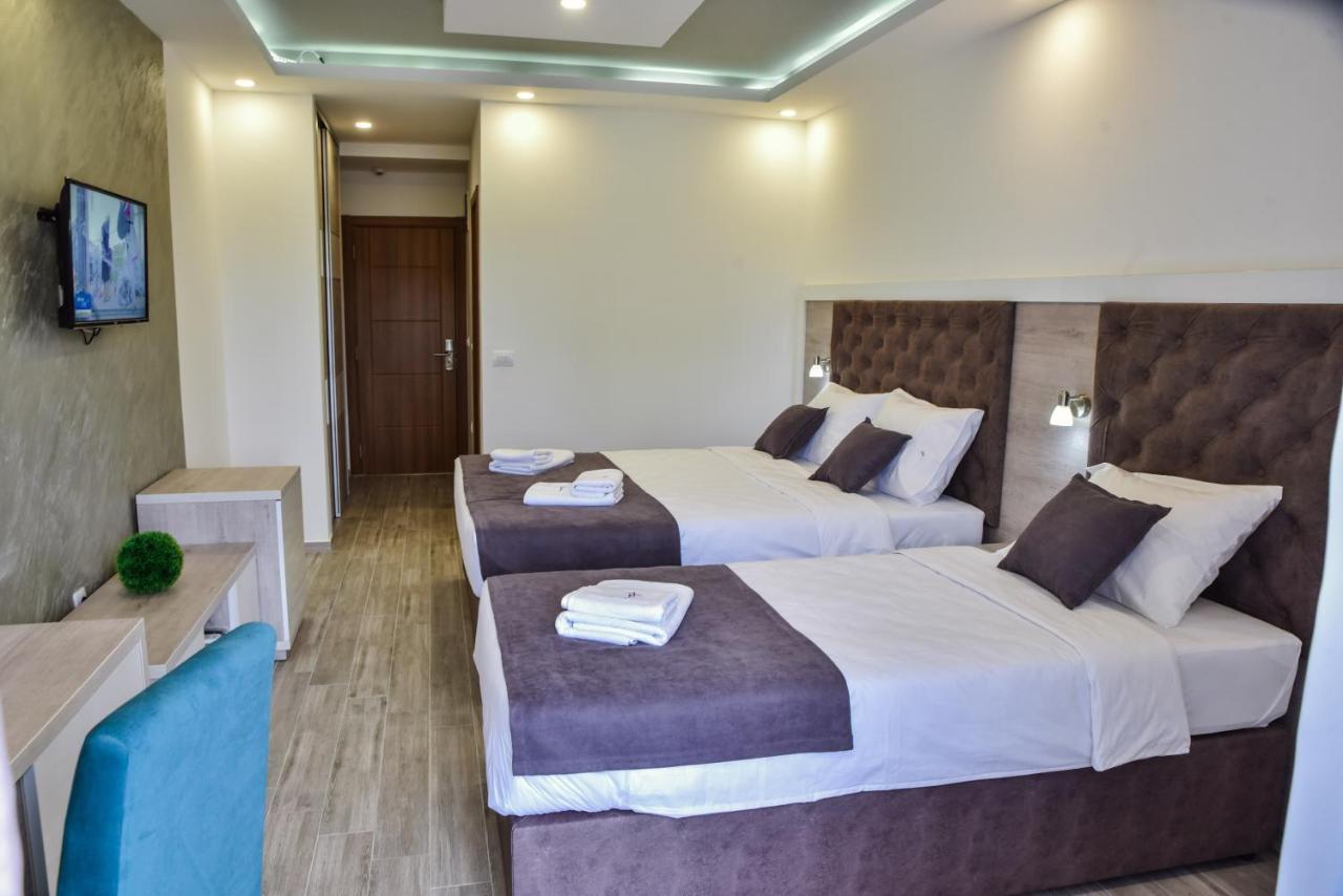 Heaven Lux Ulcinj Hotel Bagian luar foto
