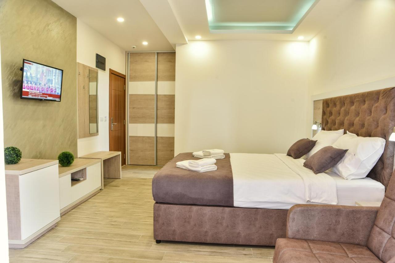 Heaven Lux Ulcinj Hotel Bagian luar foto