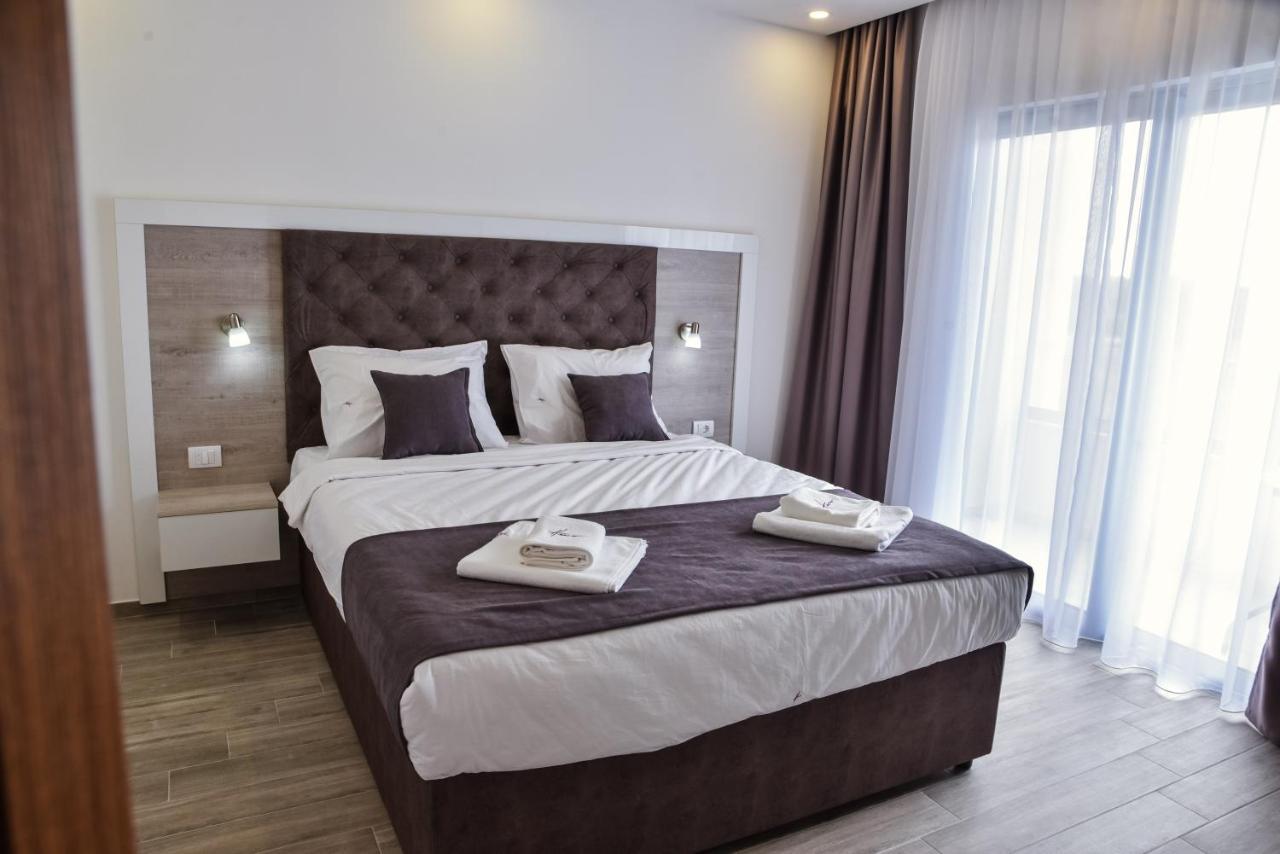 Heaven Lux Ulcinj Hotel Bagian luar foto