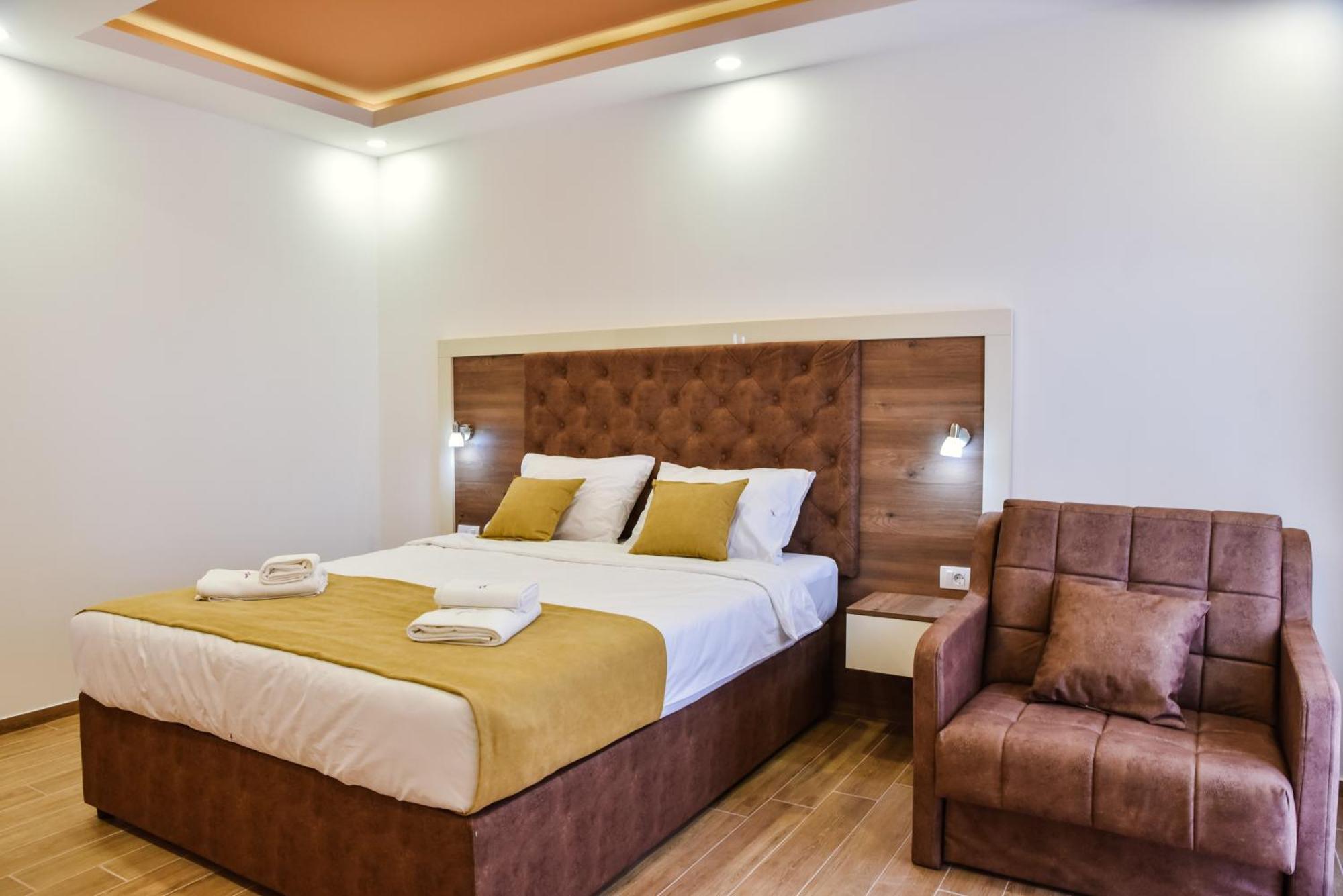 Heaven Lux Ulcinj Hotel Bagian luar foto