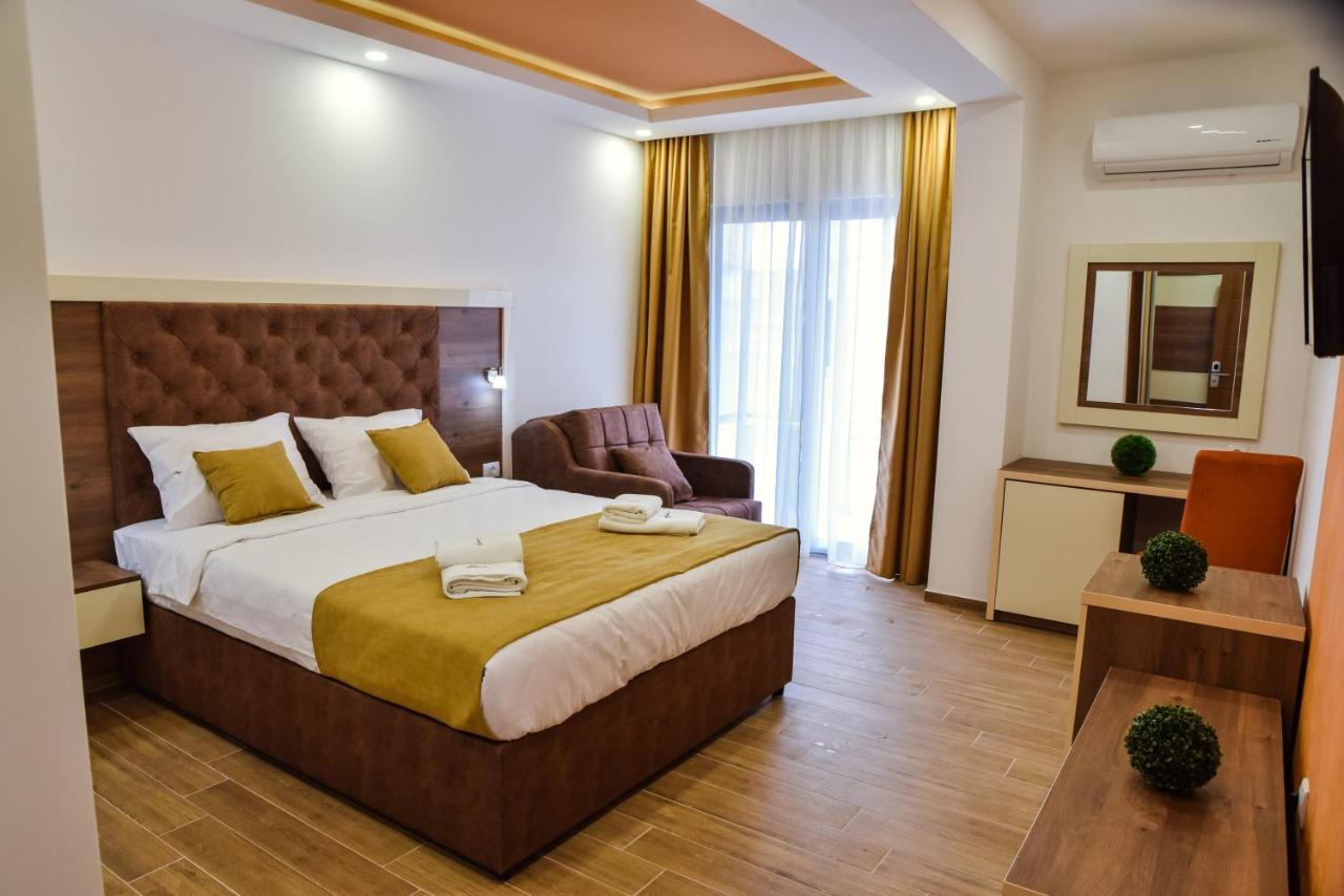 Heaven Lux Ulcinj Hotel Bagian luar foto