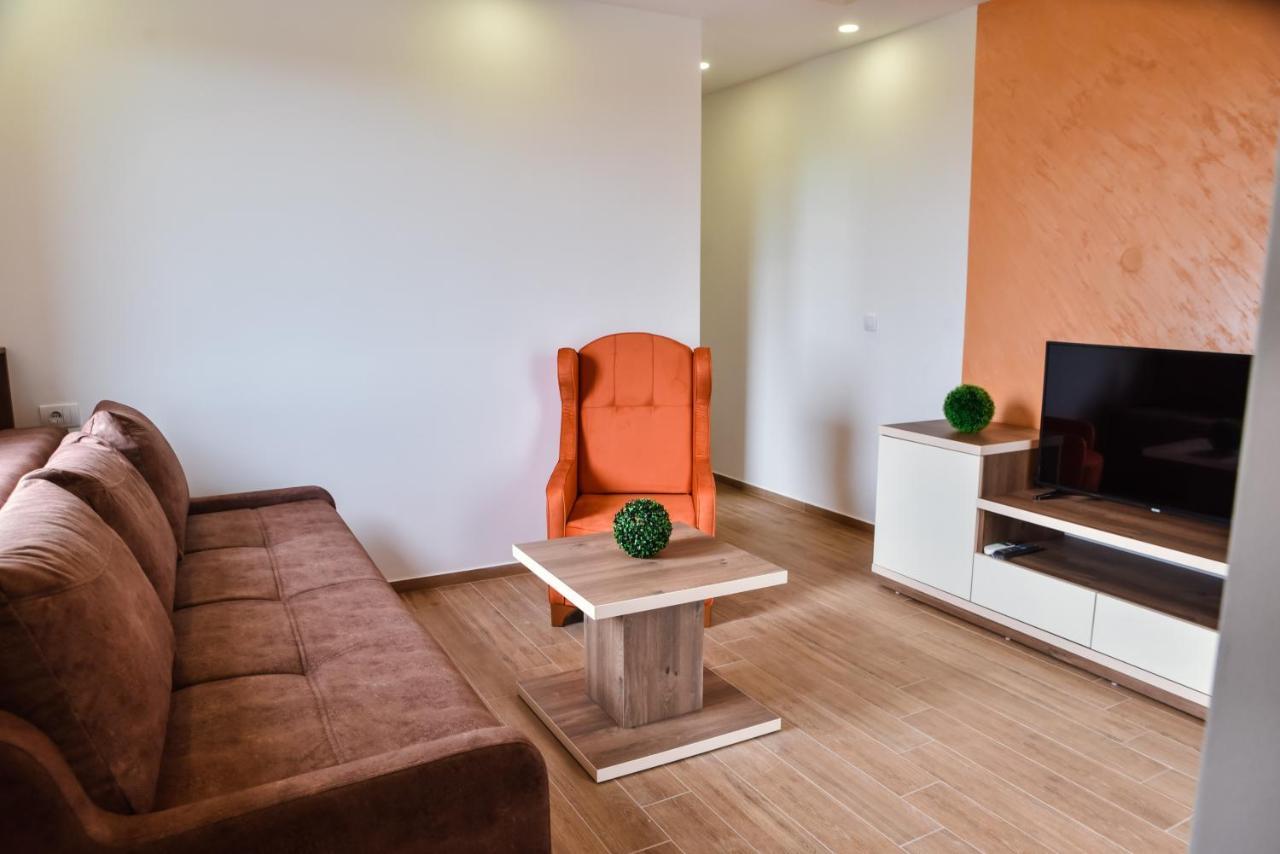 Heaven Lux Ulcinj Hotel Bagian luar foto