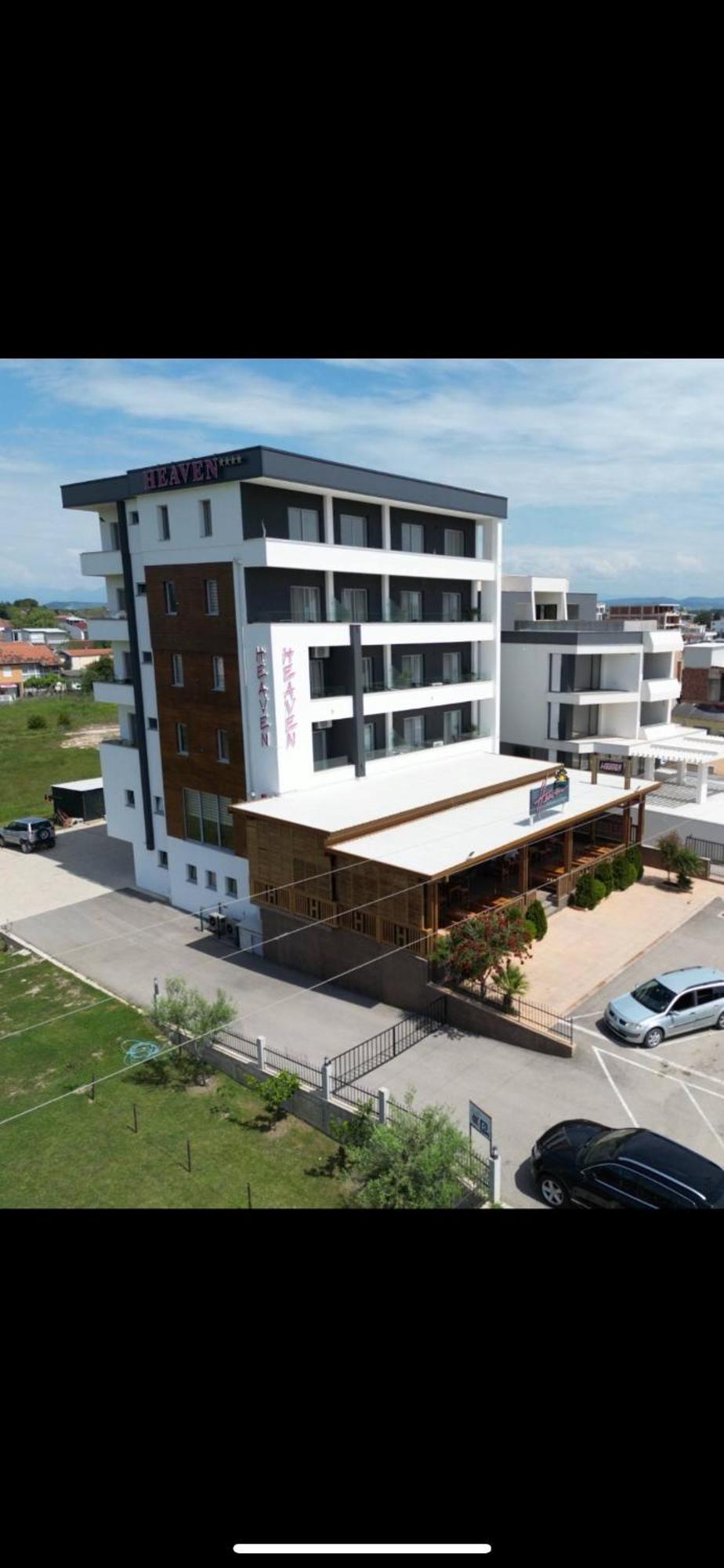 Heaven Lux Ulcinj Hotel Bagian luar foto